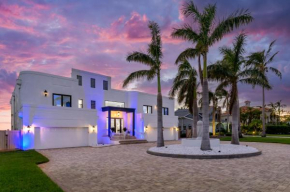 Luxury Private Beachfront Retreat Pool Game Room
